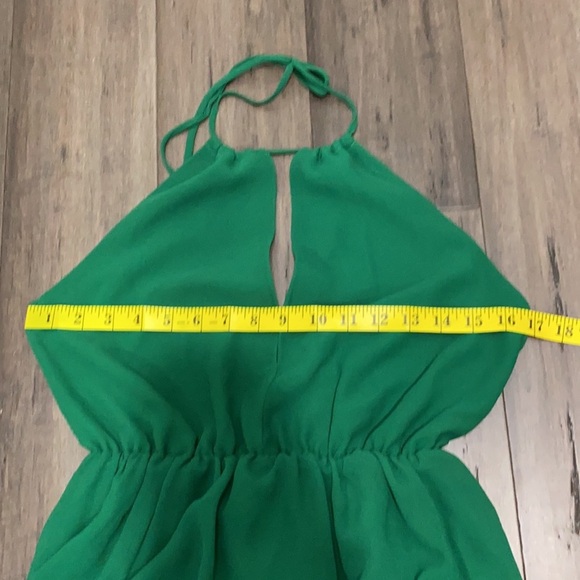 Majorelle revolve Symphony Gown in Green - Picture 15 of 16